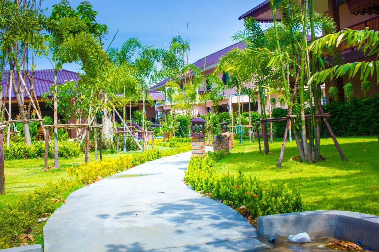 Sukhothai Grand Resort And Spa Kültér fotó